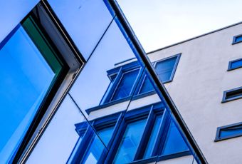 Warum Sie jetzt Ihre Fassade reinigen sollten